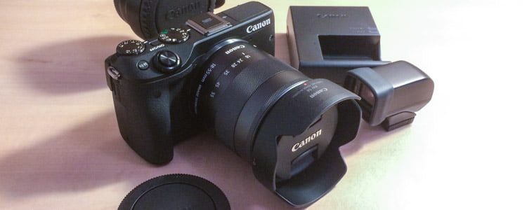 Unboxing the Canon EOS M3